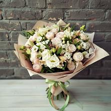 Букет цветов из:  Альстромерии, Розы и Хризантемы в Волжский