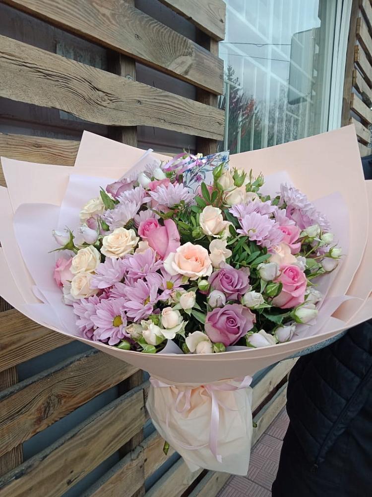 Букет цветов из: Розы и Хризантемы в Волжский