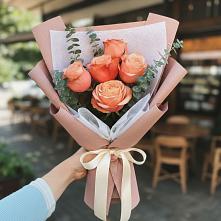 Букет цветов из:  Розы в Волжский