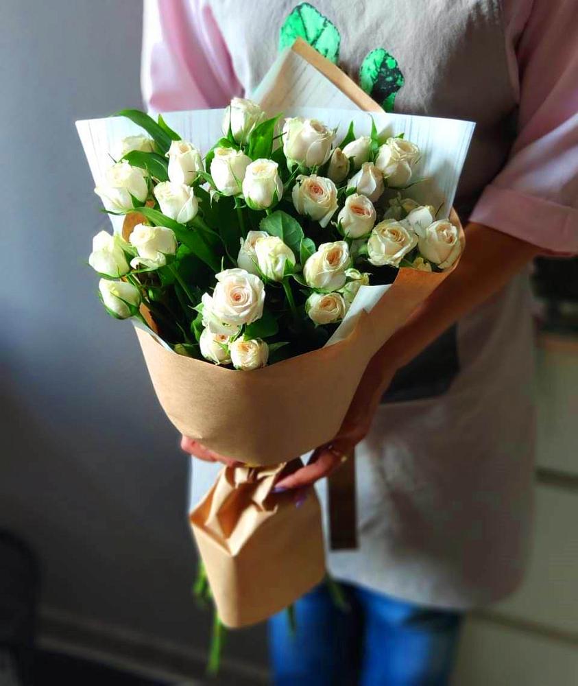 Букет цветов из: Розы в Волжский