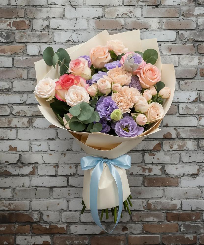 Букет цветов из: Розы, Лизиантусы и Гвоздики в Волжский