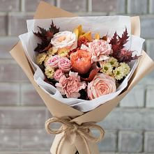 Букет цветов из:  Гвоздики, Хризантемы и Розы в Волжский