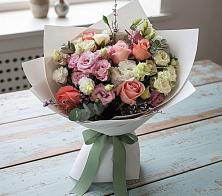 Букет цветов из:  Розы, Лизиантусы и Гвоздики в Волжский