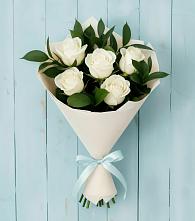 Букет цветов из:  Розы в Волжский